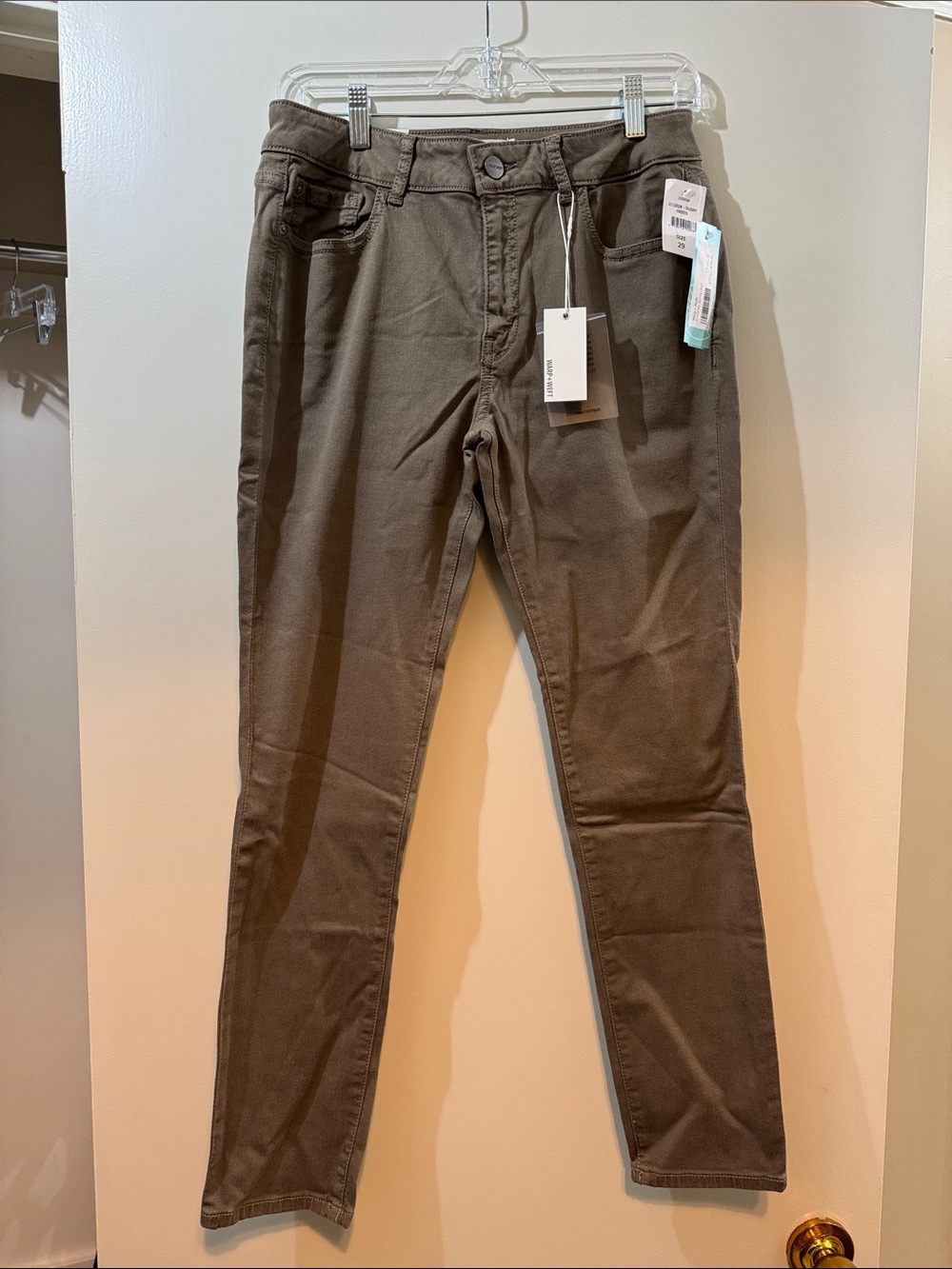 NWT Men’s Warp + Weft Olive 29x28 skinny with stretch Pants